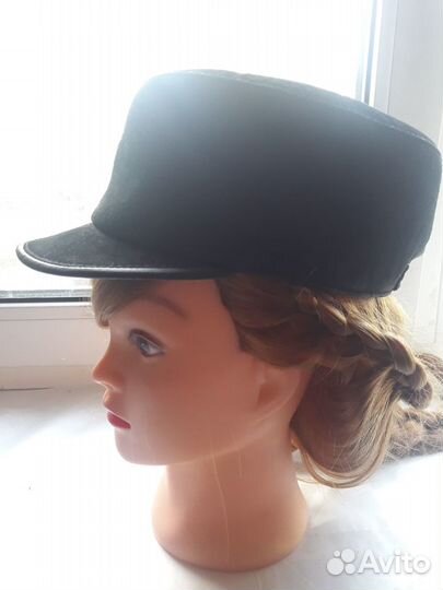 Кепка натуральная замша