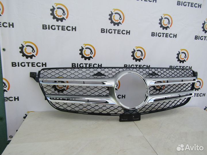 Решетка радиатора Mercedes W166 A1668880260