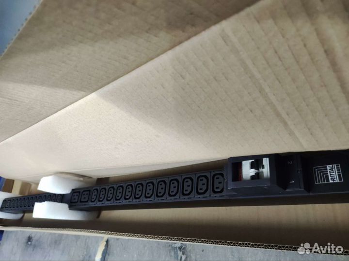 Распределитель питания PDU DK Rittal 7955.111
