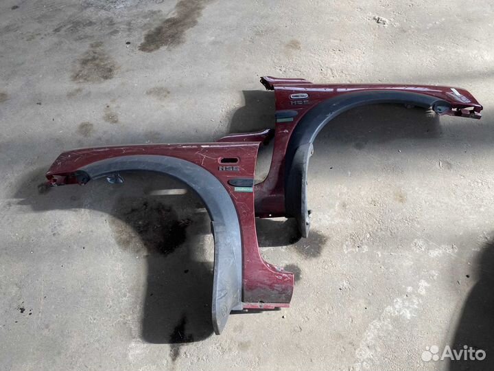 Крыло переднее левое Land Rover Freelander