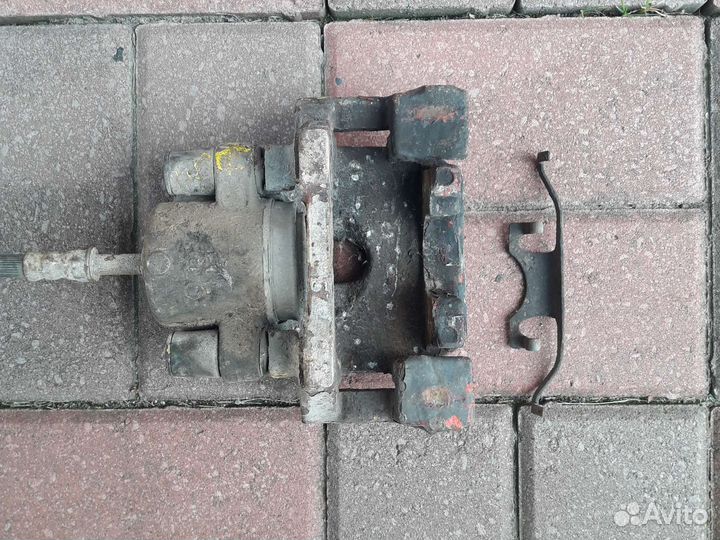 Суппорт задний левый BMW E39