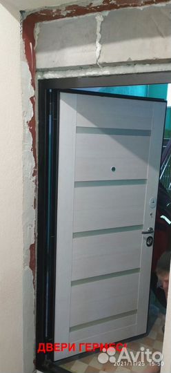 Входная дверь в квартиру с установкой