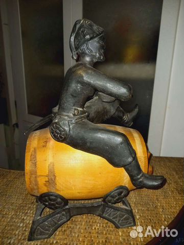 Казак на бочке