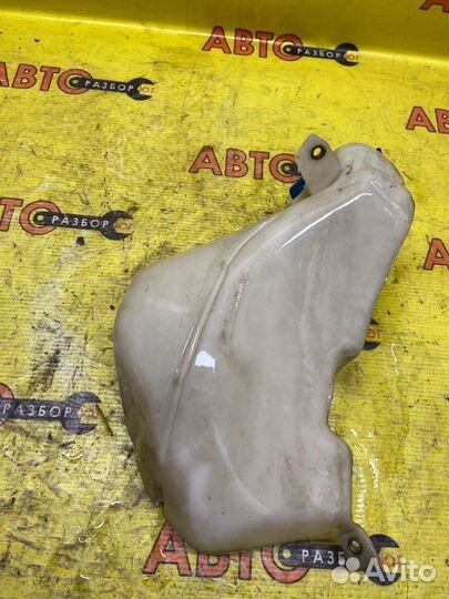 Бачок омывателя Volkswagen Passat B5 AHL 1999