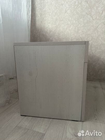 Тумба прикроватная