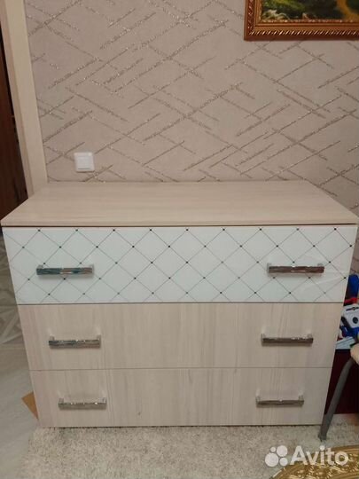 Комод с зеркалом