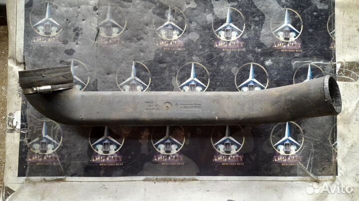 Мерседес E-Класс Патрубок интеркулера