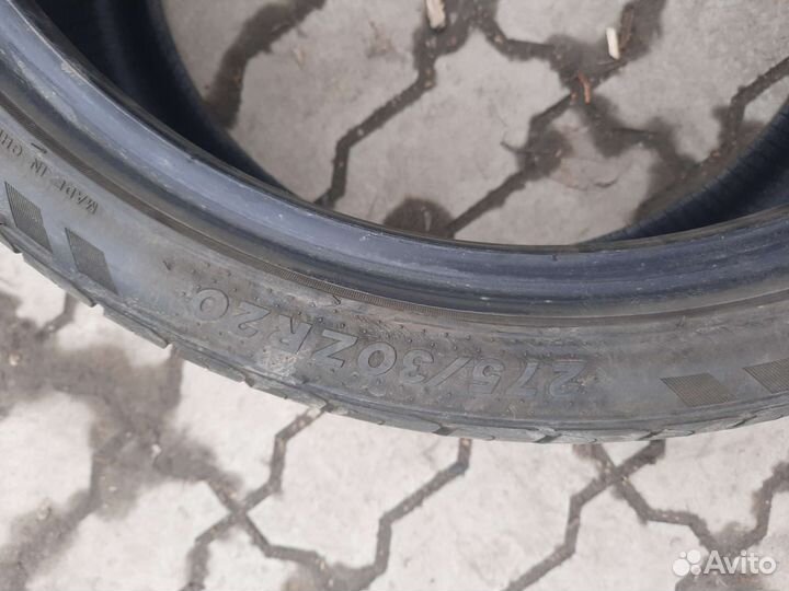 Blacklion BU66 275/30 R20