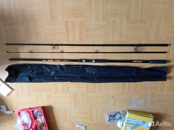 Спининг с катушкой и прочее рыбацкое добро