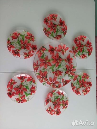 Тарелки десертные и блюдо