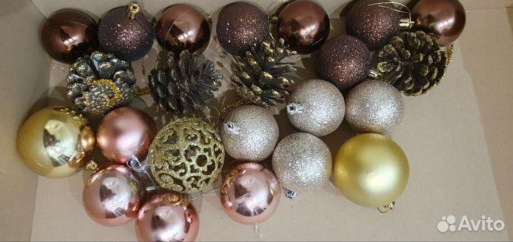 Новогодние игрушки