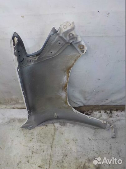 Крыло toyota land cruiser 200 переднее левое