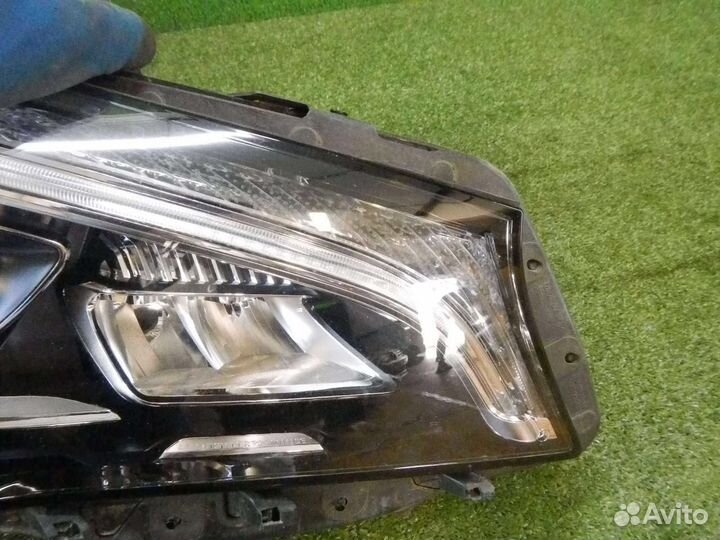 Фара правая Mercedes-Benz CLA-Class