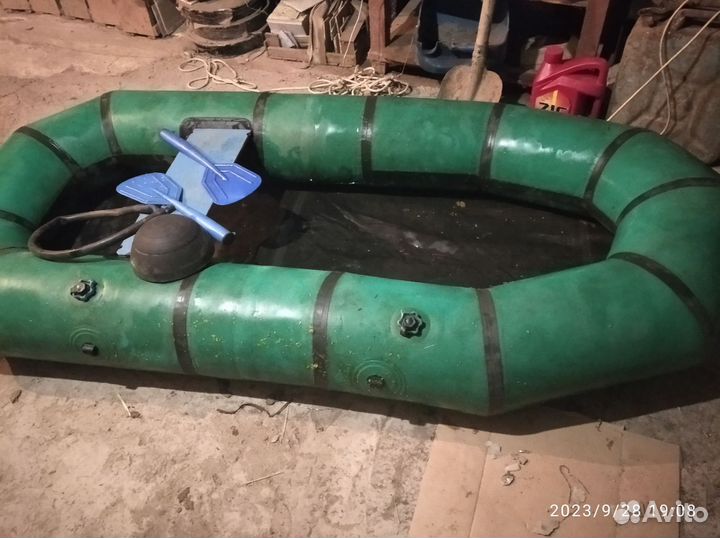 Надувная лодка