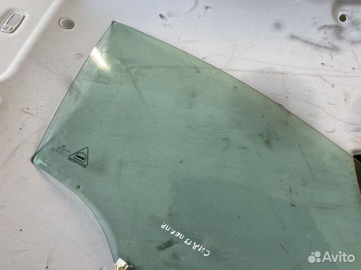 Стекло двери передней правой Kia Ceed (JD) II рест