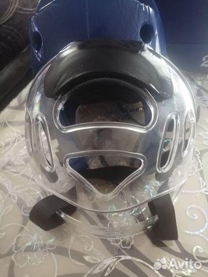 Шлем с маской для тхэквондо