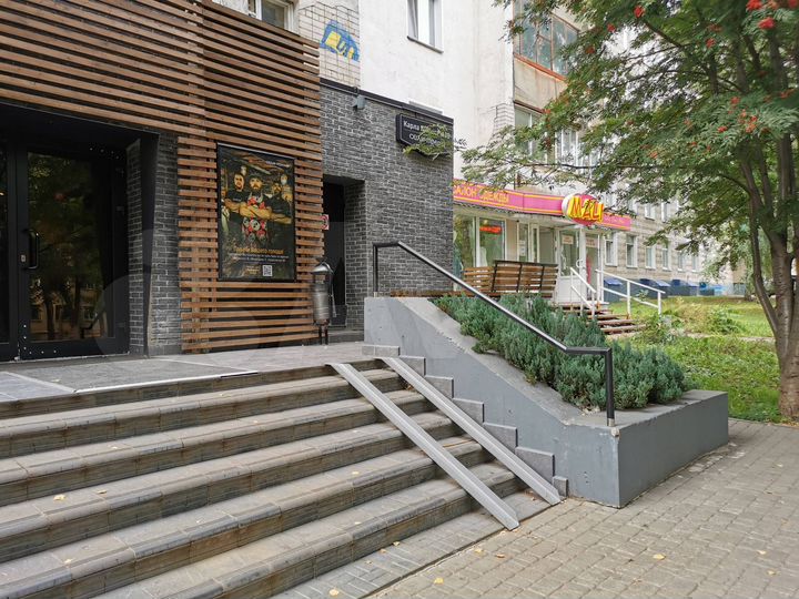 Торговая площадь, 70 м²