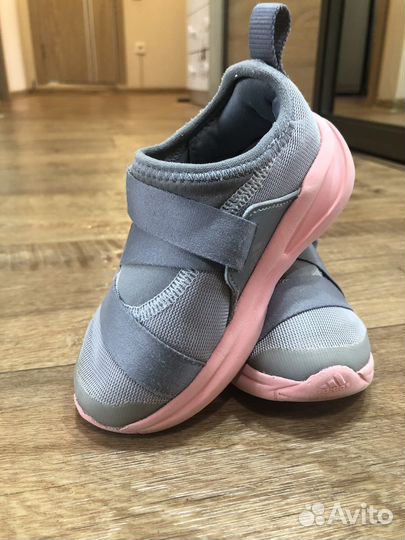 Кроссовки детские adidas 24