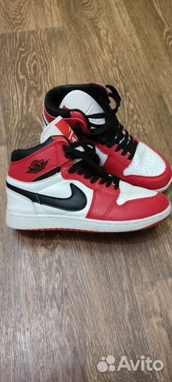 Кроссовки Джорданы