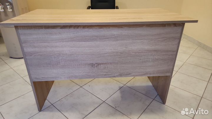 Стол письменный Лион