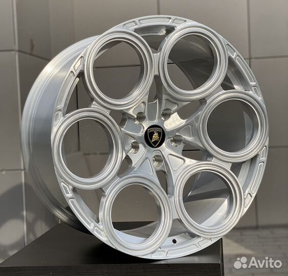 Кованые диски Gard R22 5x130 Lamborghini Urus