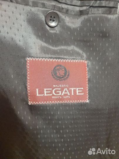 Костюм мужской новый строгий