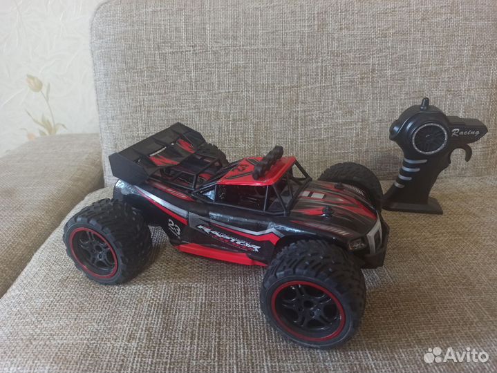 Машинка на радиоуправлении