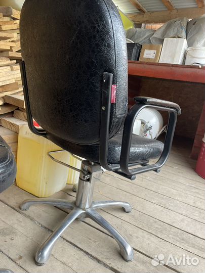 Парикмахерский стул бу