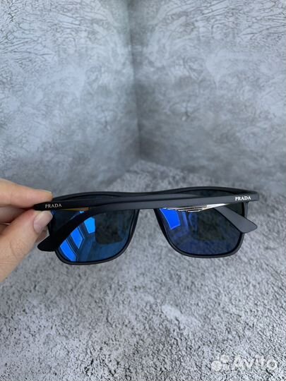 Солнцезащитные очки мужские Prada