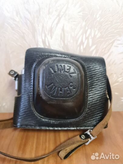 Пленочный фотоаппарат Зенит B