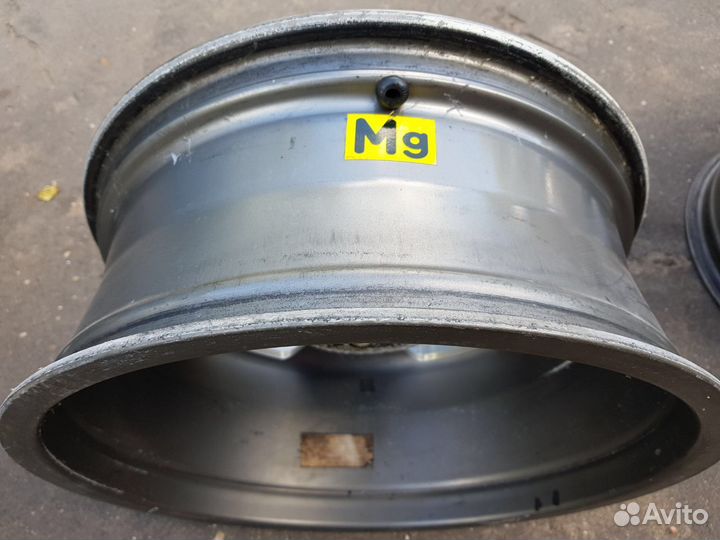 17 ковка 4x98 Autostrada на Ваз Фиат есть шины