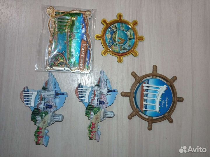 Магниты на холодильник