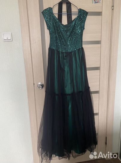 Вечернее платье