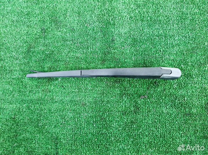 Поводок стеклоочистителя задний Toyota Corolla Ve