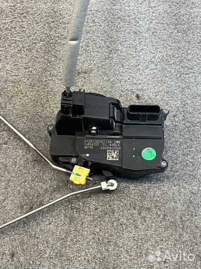 Замок двери перед левой haval новый