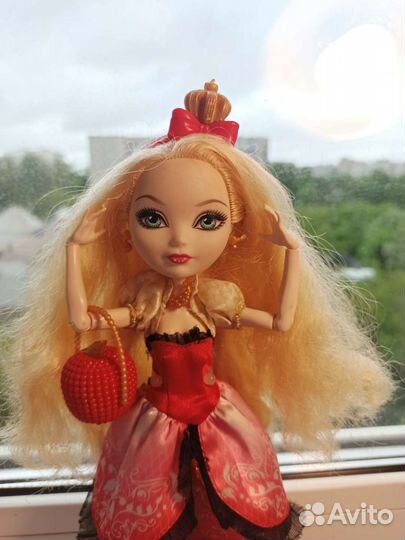 Эппл Вайт базовая кукла Эвер Афтер Хай