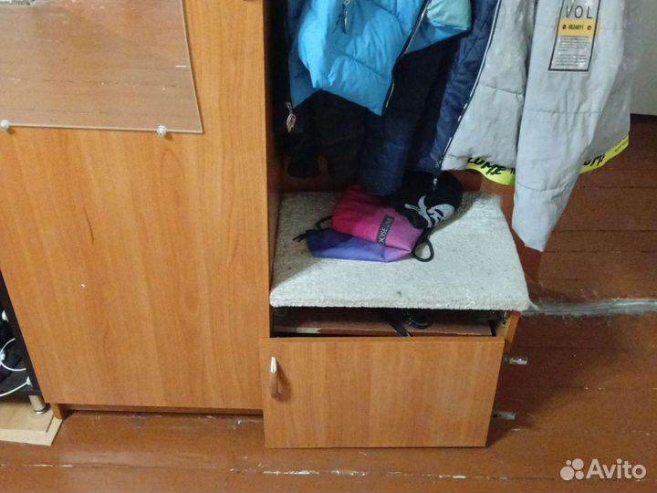 Шкаф в прихожую