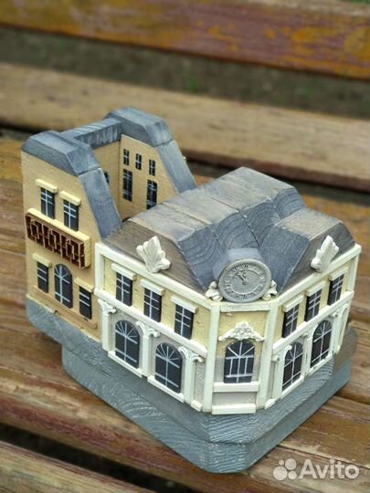 Карандашница из дерева