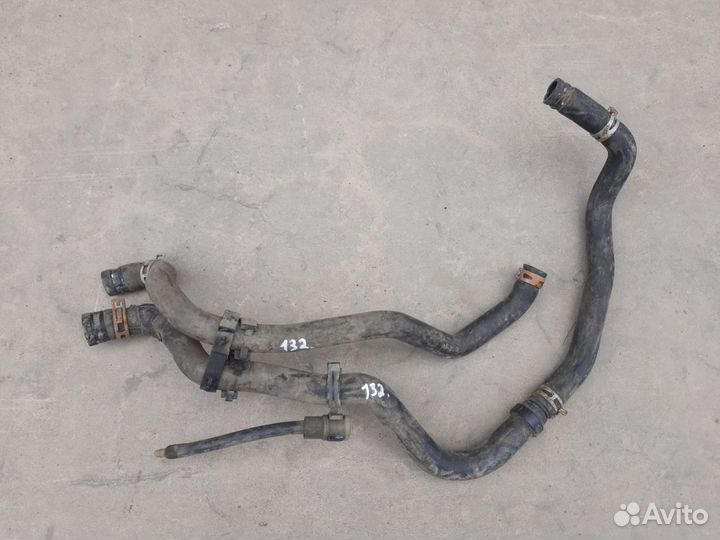 Патрубок охлаждения Renault Megan 2