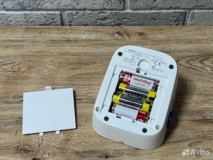 Тонометр Omron M2 Basic автомат/hem-7121-ru