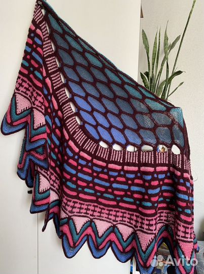 Шаль большая, чистошерстяная