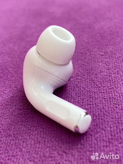 Правый наушник apple AirPods Pro