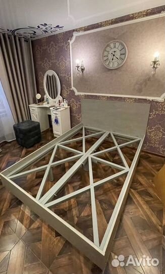 Парящие кровати в наличии