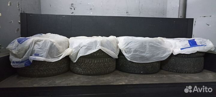 Nokian Tyres Hakkapeliitta 8 285/60 R18 110T