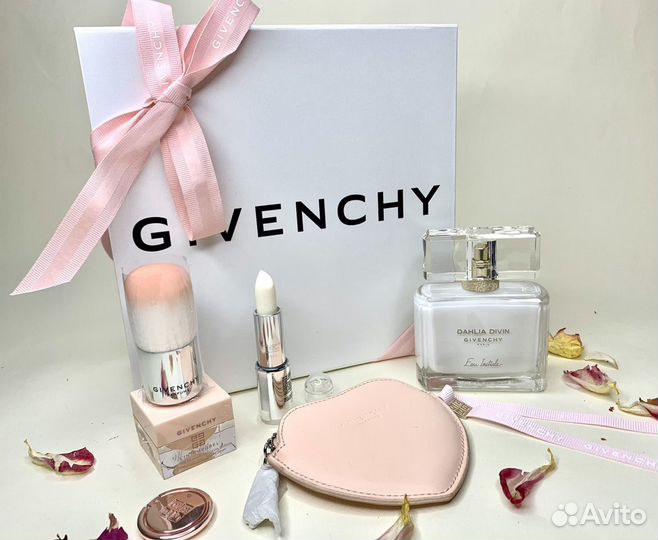 Подарочные наборы Givenchy