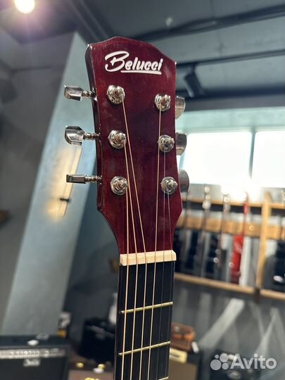 Гитара с металлическими струнами (новая)