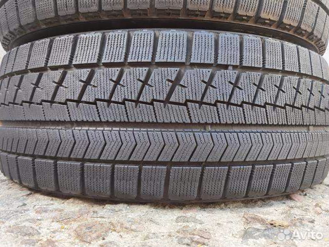 Bridgestone Blizzak VRX 225/45 R18 91Q