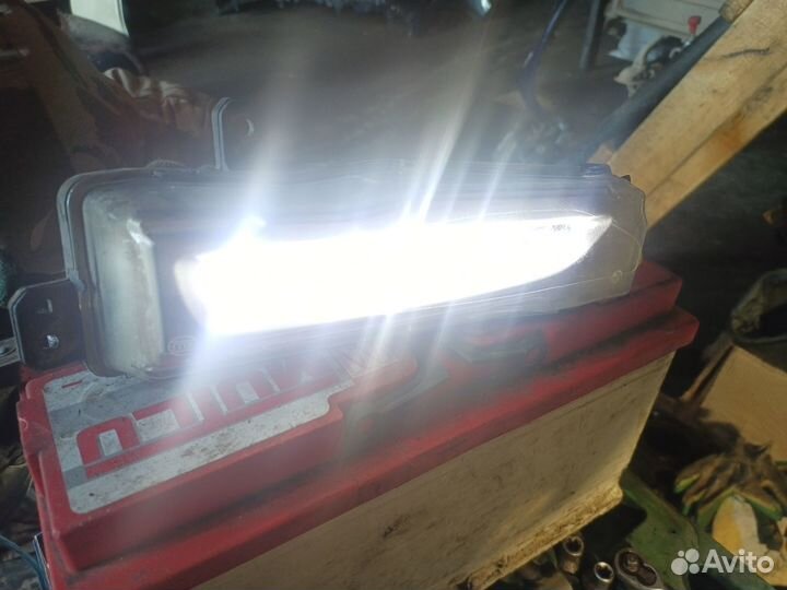 Фара противотуманная левая BMW X5 2018-2023 г