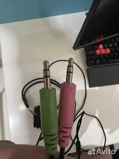 Наушники с микрофоном
