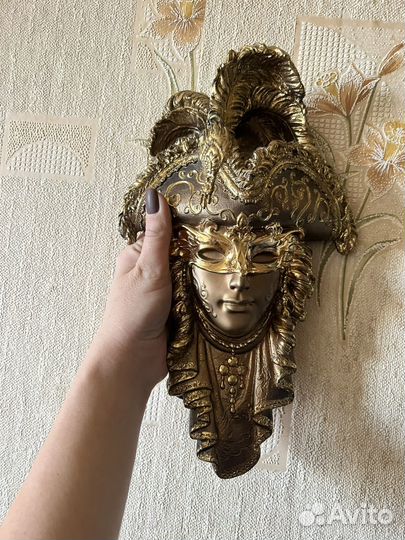 Маска интерьерная